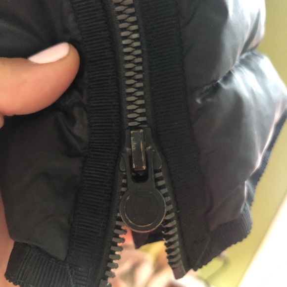 Lululemon puffer jacket with beautiful details - Picture 6 of 10